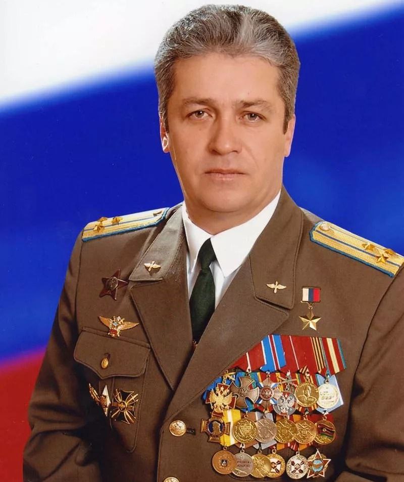 Михаил Миненков поздравил с днем рождения Евгения Федотова