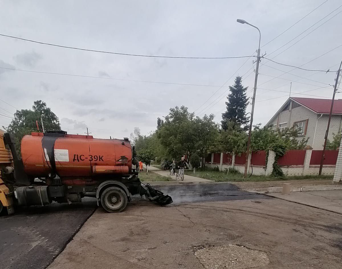 В Невинномысске продолжаются ремонтные работы по улице Казачьей