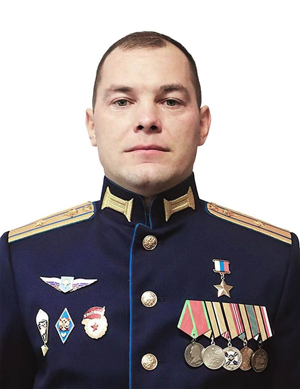Глава Невинномысска поздравил с Днем рождения Героя России Бориса Дудко