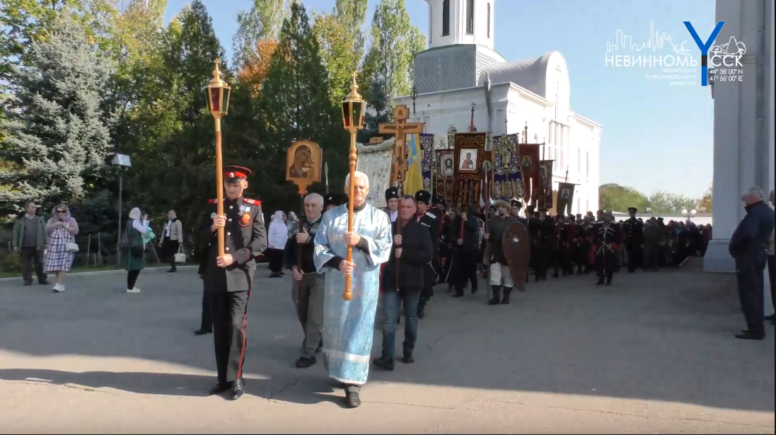 Тысячи жителей Невинномысска участвовали в ежегодном Крестном ходе