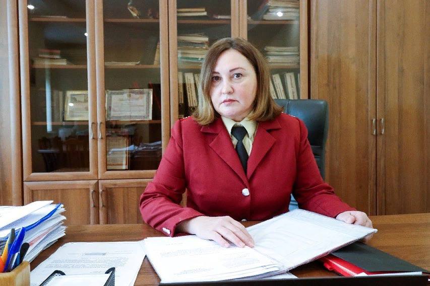 Михаил Миненков поздравил Ирину Устинову с Днем рождения 