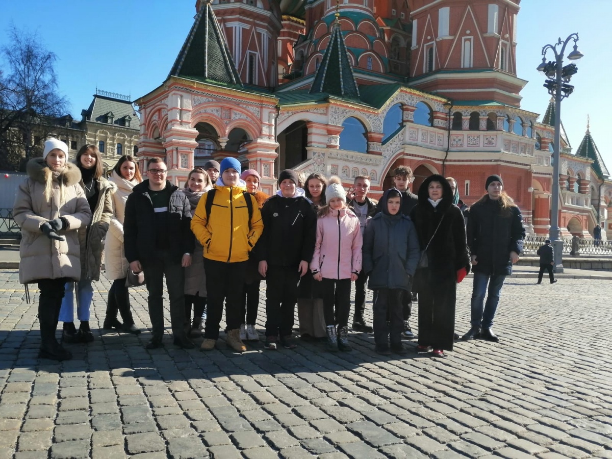 Невинномысские школьники посетили достопримечательности столицы
