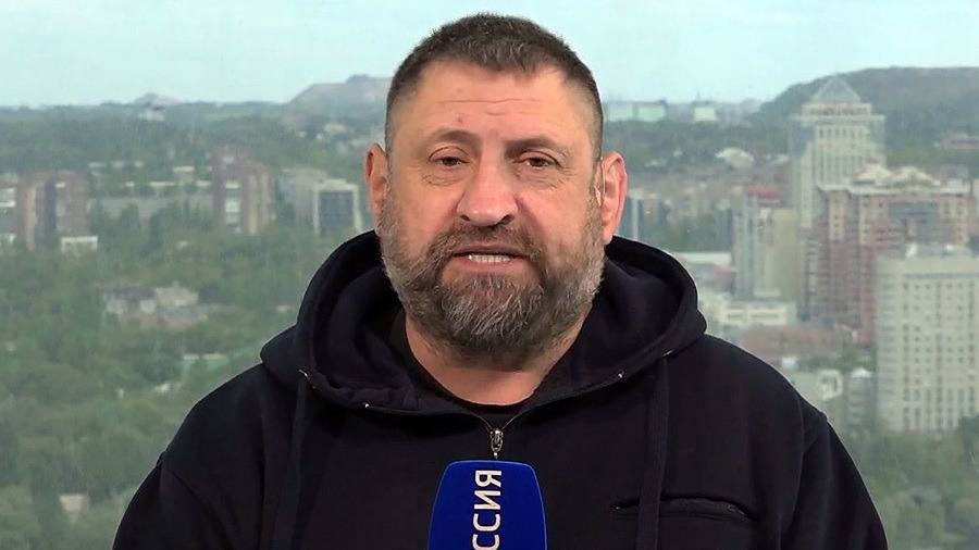 Глава Невинномысска рассказал о деятельности своего друга, военного журналиста Александра Сладкова 