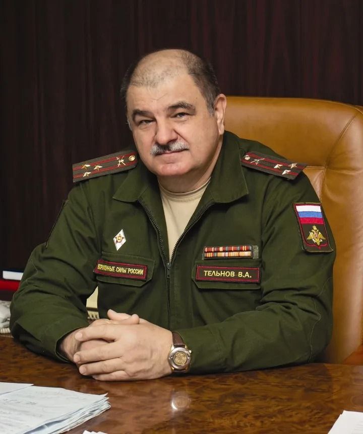 Глава Невинномысска поздравил с днём рождения Владимира Тельнова