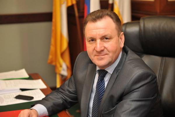 Михаил Миненков поздравил с Днем рождения главу Ставрополя Ивана Ульянченко