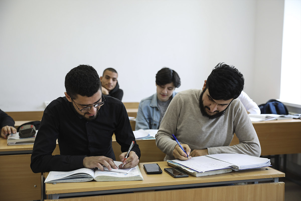 Доступность образования: преподаватели СКФУ проведут занятия для школьников Кыргызстана