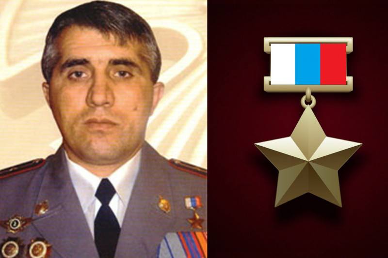 Глава Невинномысска поздравил с 54-летием Героя РФ Дибиргаджи Магомедова