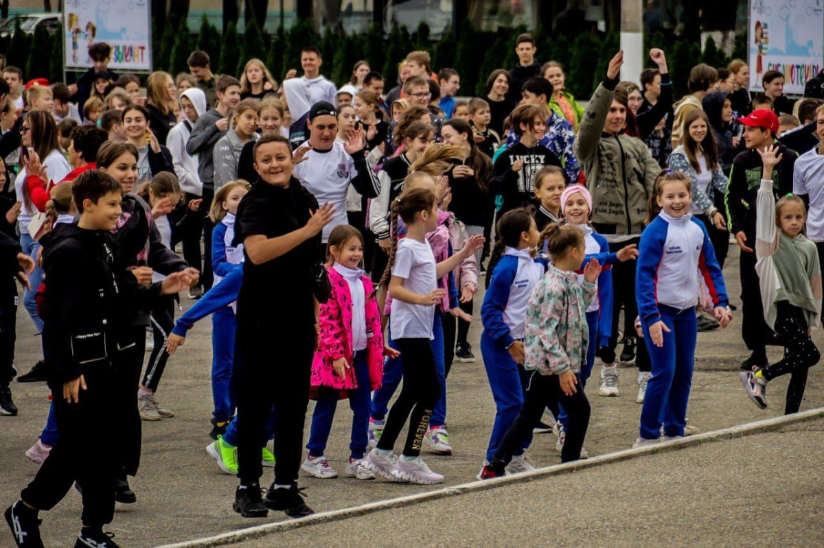 Спортивной зарядкой в Невинномысске стартовал День города