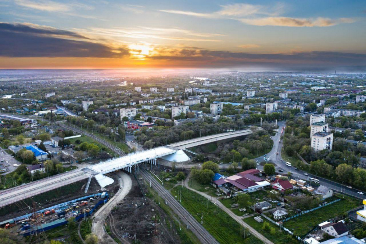 Владмир Владимиров поздравил невинномысцев с Днем города