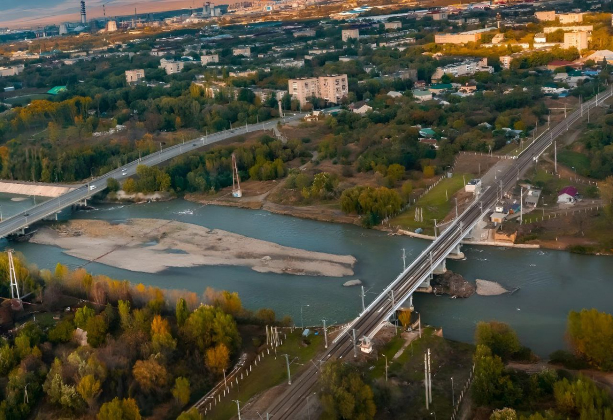 Спасатели Невинномысска оказали помощь утопающему мужчине