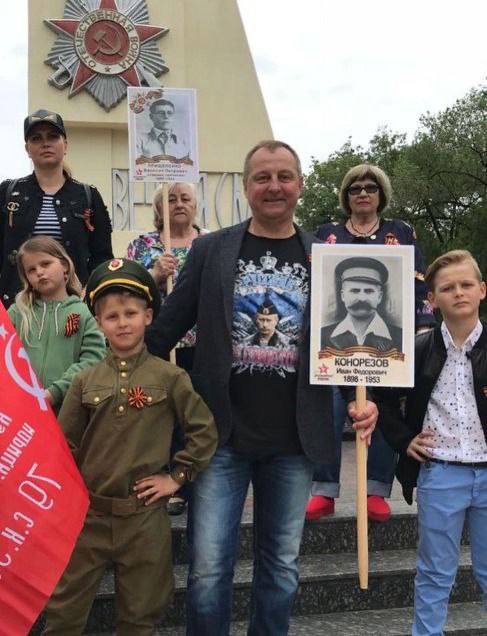 Глава Невинномысска поздравил с Днем рождения Андрея Конорезова
