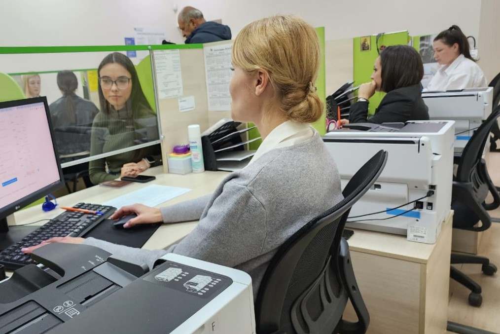 Зачем потребителю сверять данные в базе регопертора