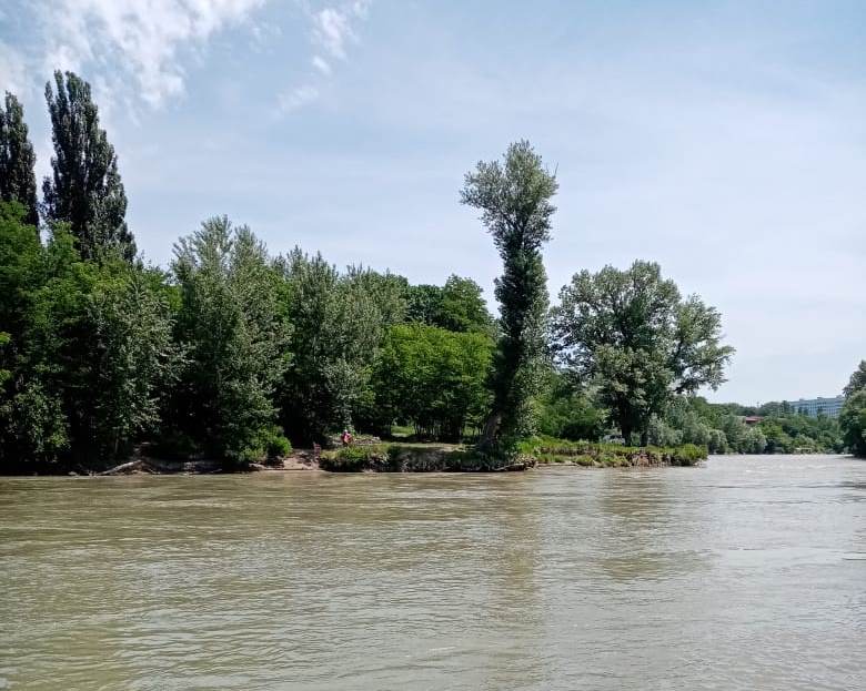 Глава Невинномысска пояснил ситуацию с водой в городе