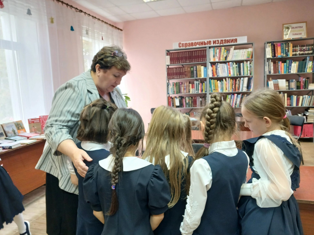 «Знаменитые книжные папы»: в библиотеке Невинномысска вспомнили главных отцов литературы